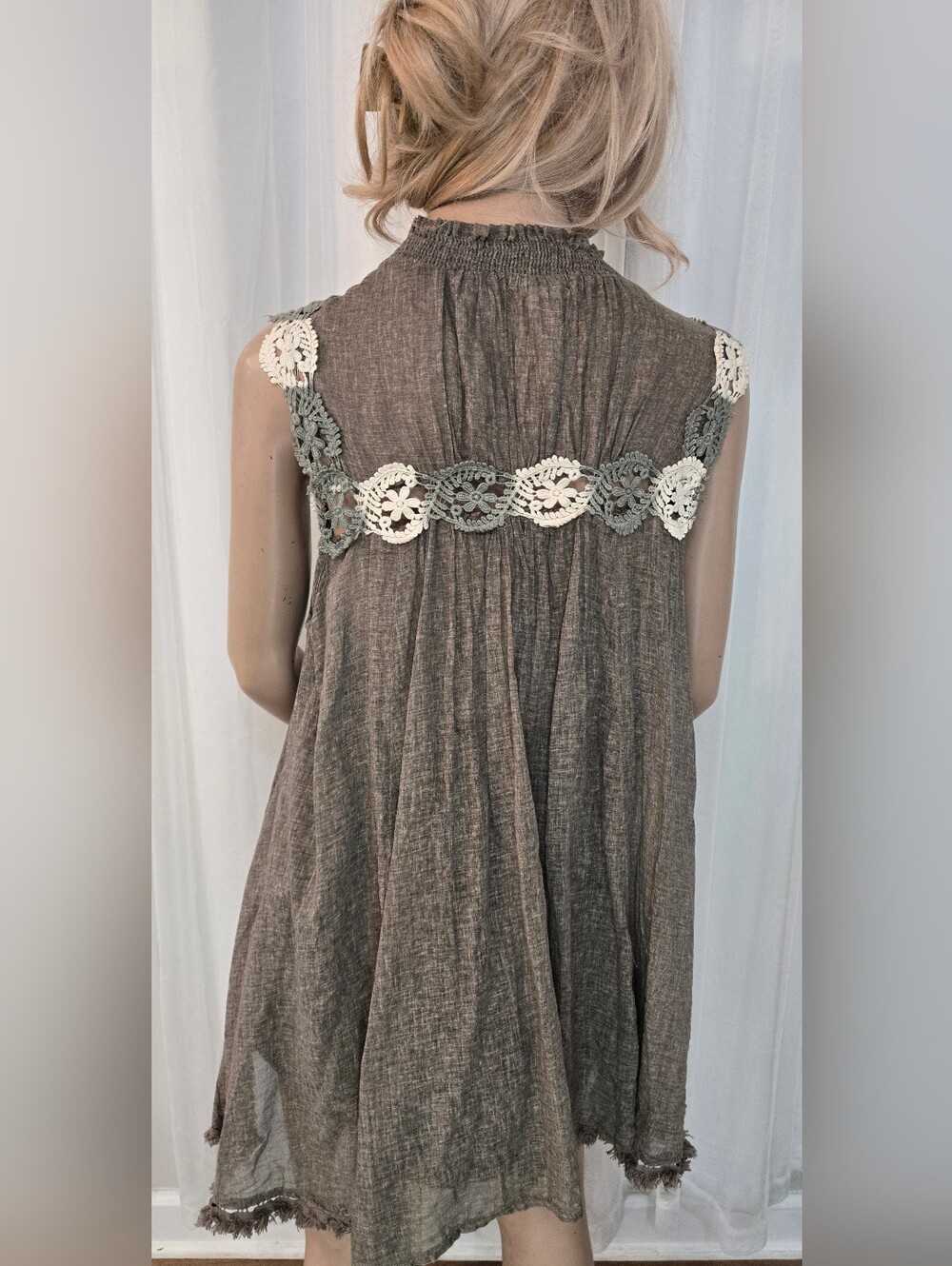 Ryu Taupe and Cream Sleeveless Mini Dress/Long Top Pristine Condition - Picture 4 of 9